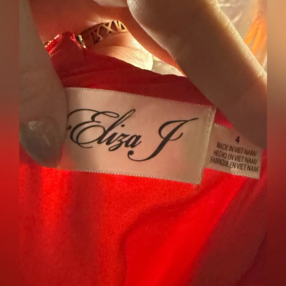 Elegant Obi Gathered Tie Waist Dress in Red NWOT - Picture 4 of 7